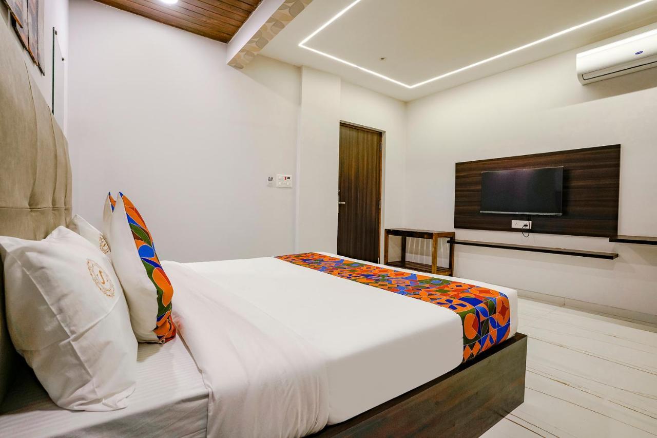Fabhotel Swaraj Shirgaon  Extérieur photo