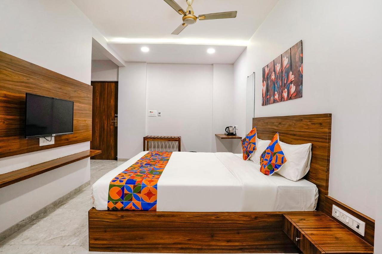 Fabhotel Swaraj Shirgaon  Extérieur photo