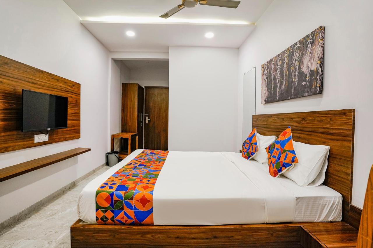 Fabhotel Swaraj Shirgaon  Extérieur photo