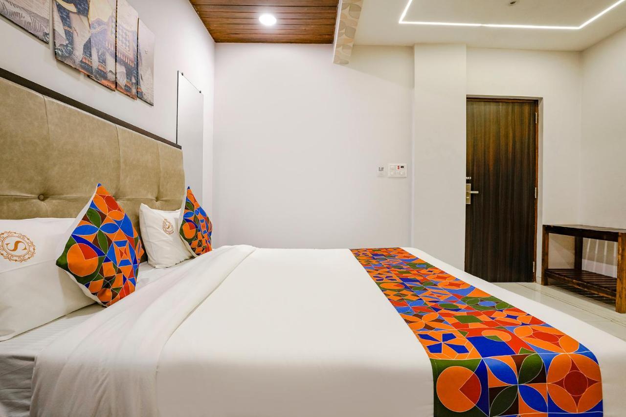 Fabhotel Swaraj Shirgaon  Extérieur photo
