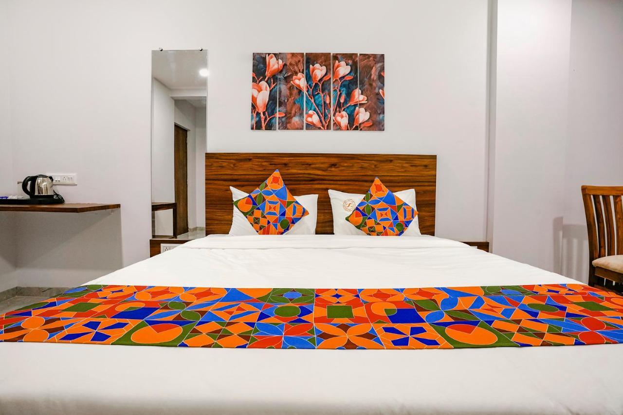Fabhotel Swaraj Shirgaon  Extérieur photo